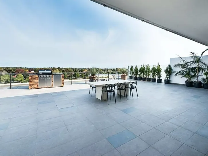Entertainers apartment with captivating views
