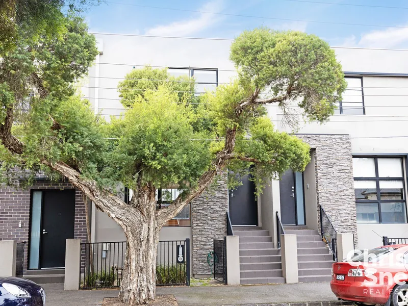 Fabulous family home with terrific terrace in the heart of Brunswick