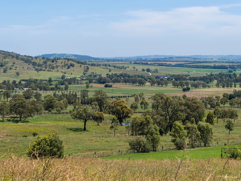 5 Acres With World Class Views