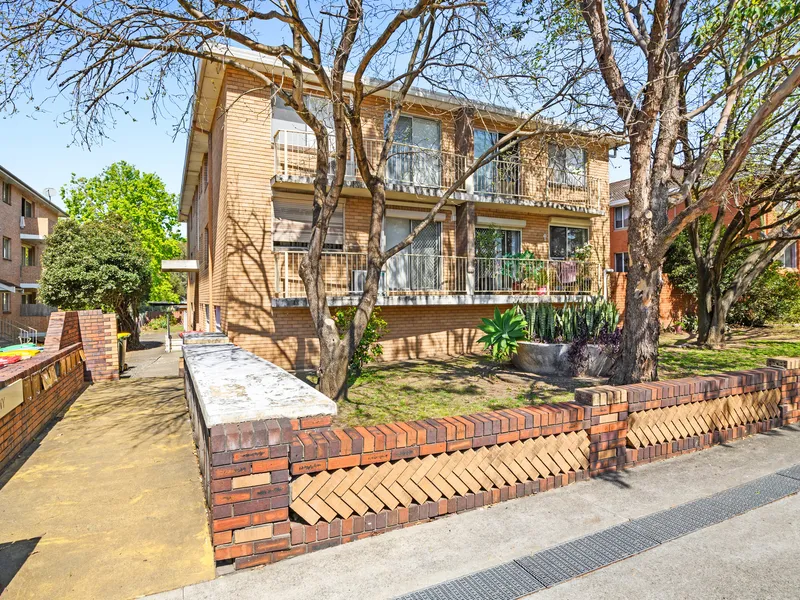 Neat and tidy two bedroom unit!
