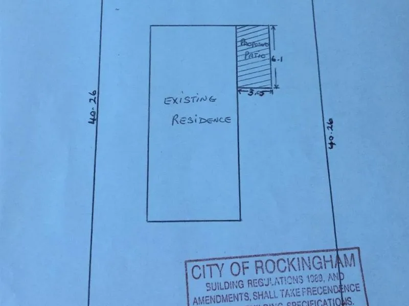 LARGE BLOCK CLOSE TO SEA AND SCHOOL