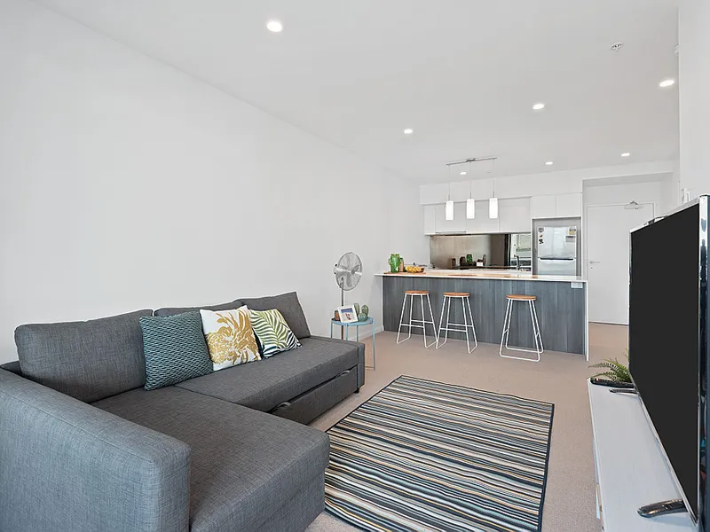 Large 1 Bedroom Unit on the 10th Floor @ Coorparoo Square