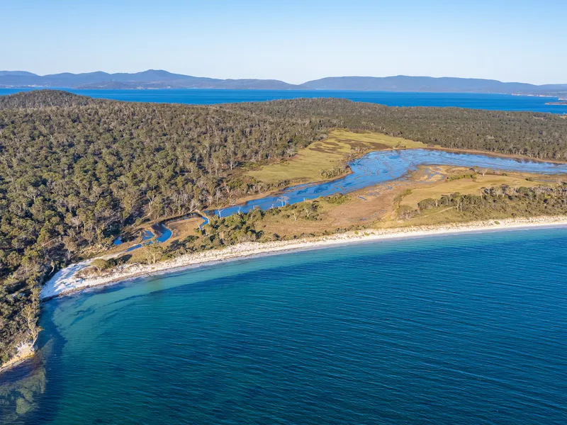 Rare opportunity to secure prestige coastal acreage!