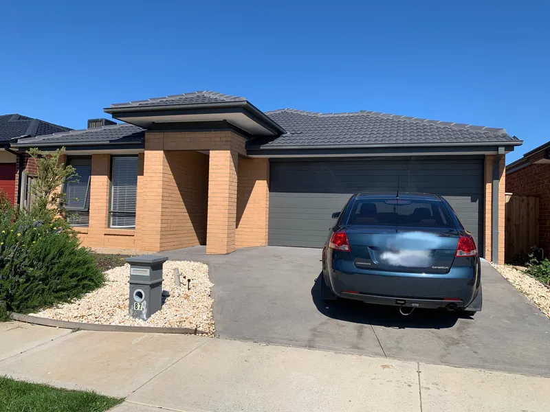4 Bedroom House for Rent in the Saratoga Club Zone.