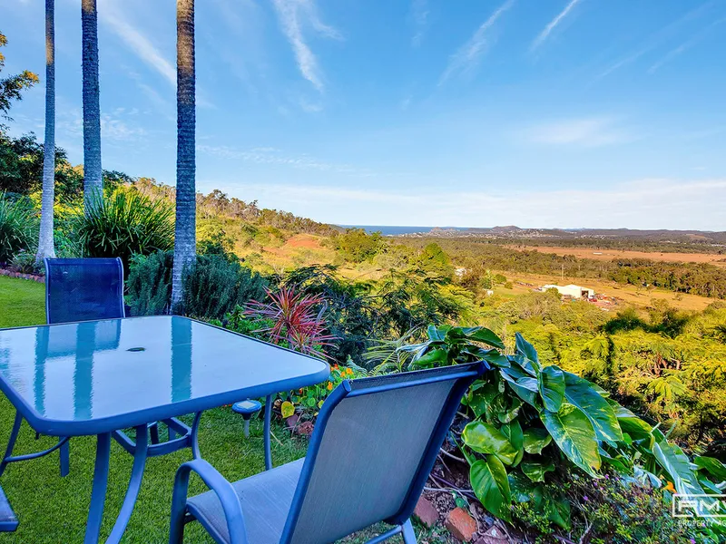 Private  Retreat with Spectacular Ocean and Inland Views!