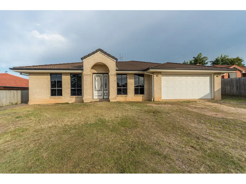 Unfurnished Extra Large Family Home – 4 Bedroom Plus Study