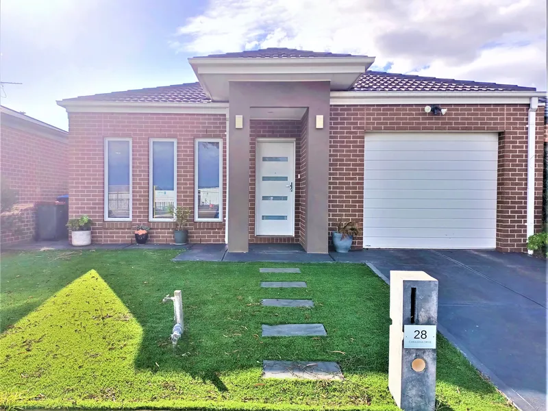 Family Living in Prime Location!