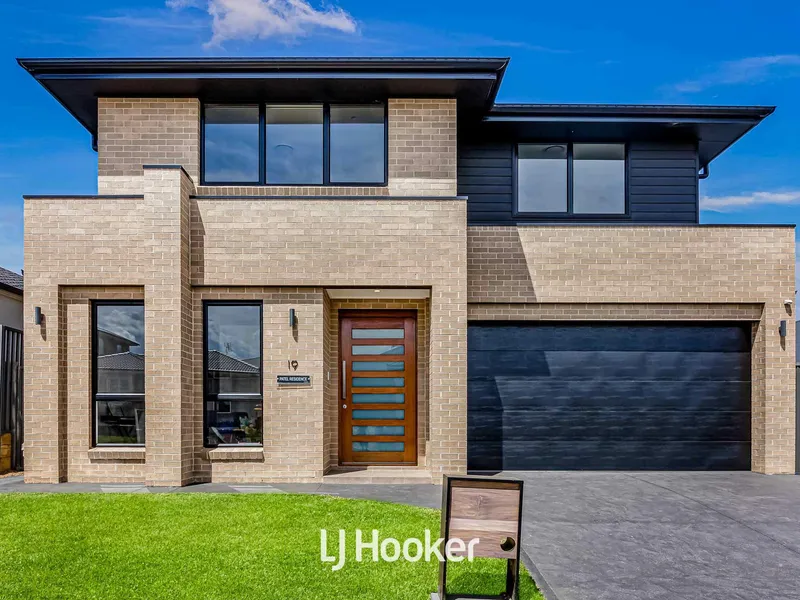 Stunning Clarendon Family Home