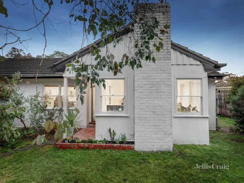 Perfectly flat allotment, walk to the river