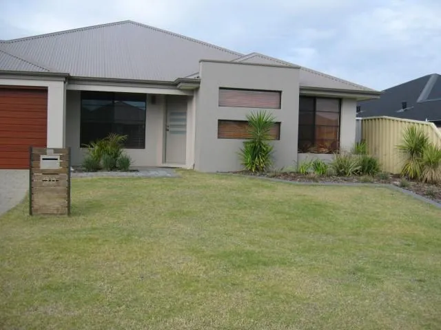 Welcome to this large 4x2 family home with split system air con unit