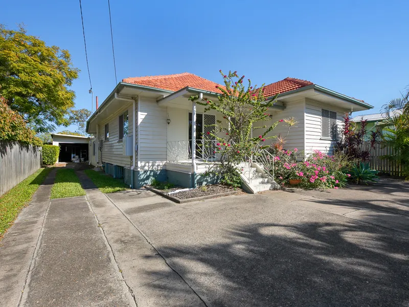 OUTSTANDING OPPORTUNITY TO RENOVATE OR REBUILD