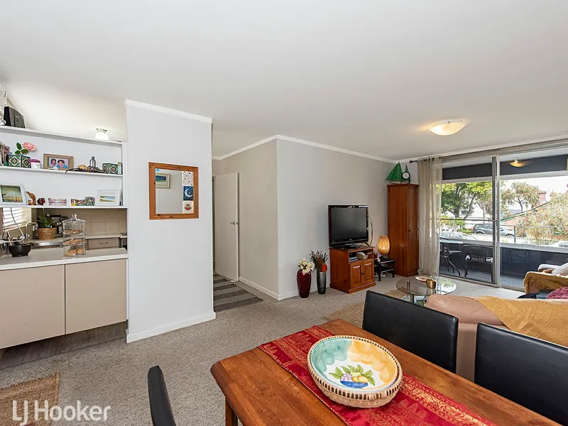 LOCATION AND LIFESTYLE