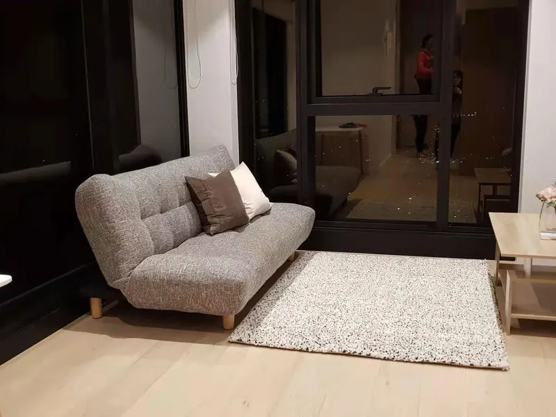 Furnished Luxurious 1 bedroom living in the landmark of Box Hill !!!!