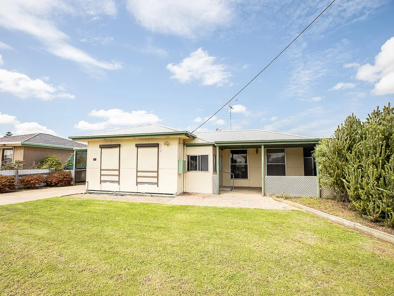 Neat property with a good-sized shed