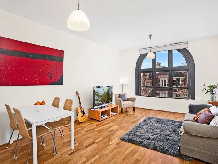 Modern One Bedroom Apartment in Darlinghurst