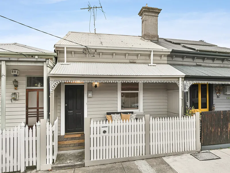 Gorgeous Victorian in a Sublime Location