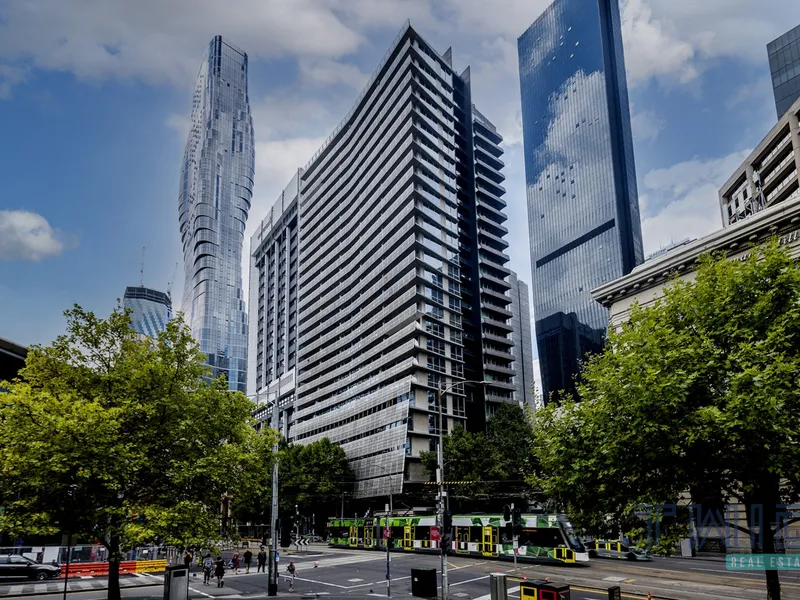 Stunningly Presented  in a Sought After CBD Location