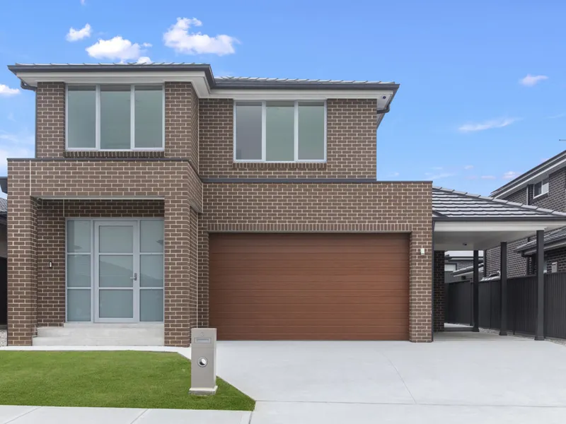 NEW DOUBLE STOREY FAMILY HOME WITH GRANNY FLAT