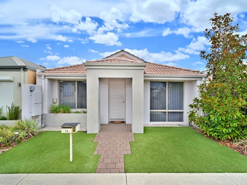 Calling New Home Owners and Investors - Easy Care, Low Maintenance 3 Bedroom Home
