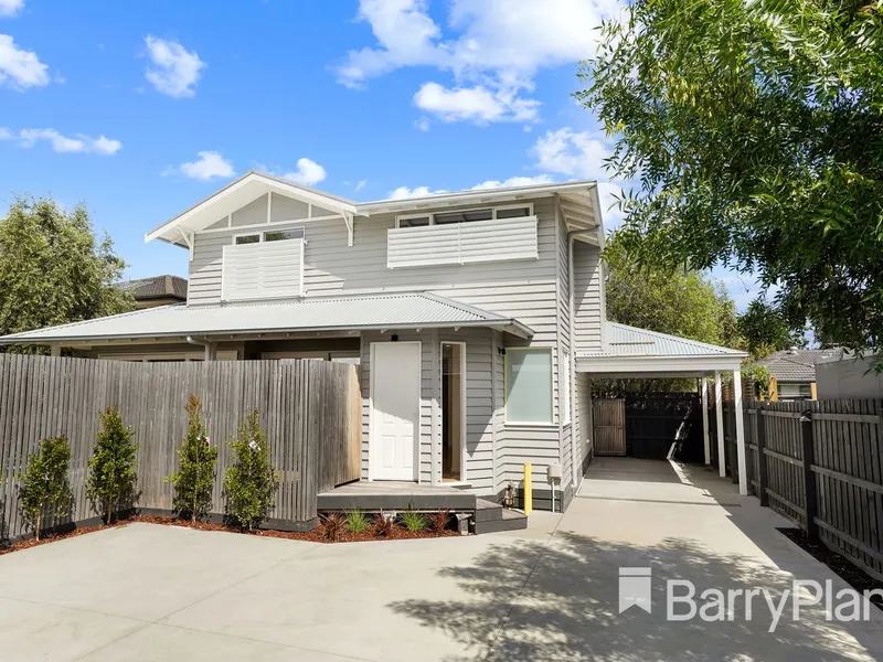 Quietly located at the rear of only two homes, we offer the rare opportunity to occupy this Townhouse
