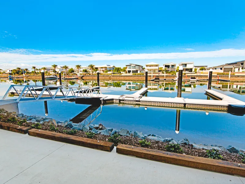 Luxury Living at its  Best + Pontoon