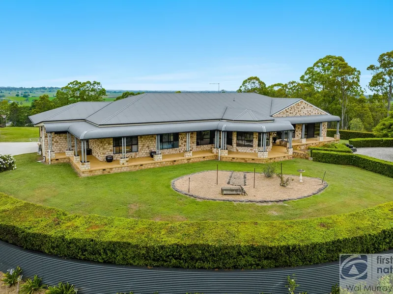 HAVE IT ALL WITH THIS SINGLE LEVEL ENTERTAINER ON 2.5 ACRES