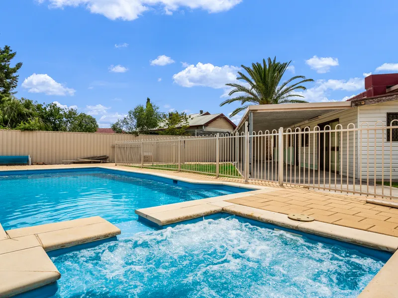 RENOVATE OR DETONATE - POSSIBLE SUBDIVISION POTENTIAL - SEE BELOW!