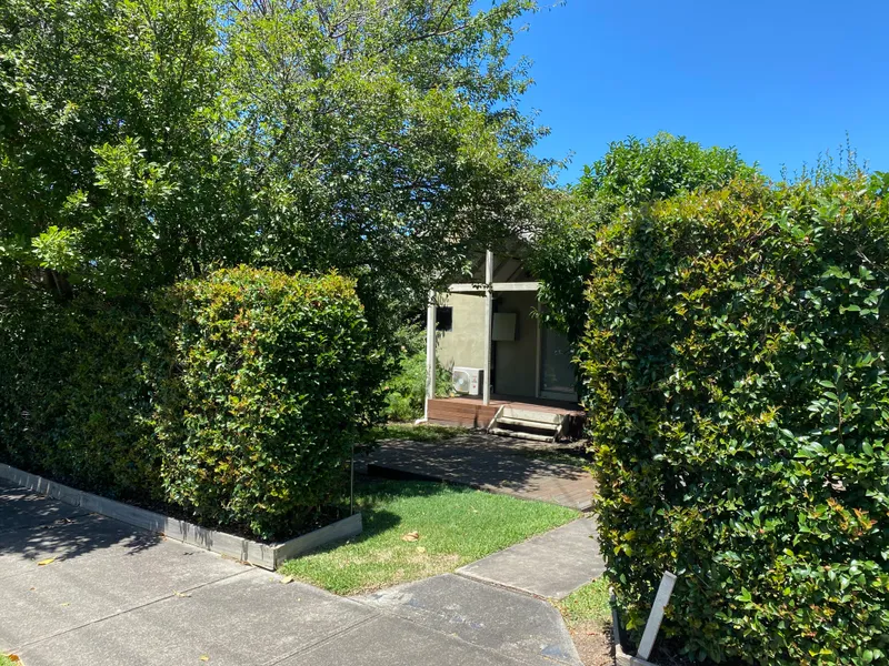 1 Bedroom Furnished Unit