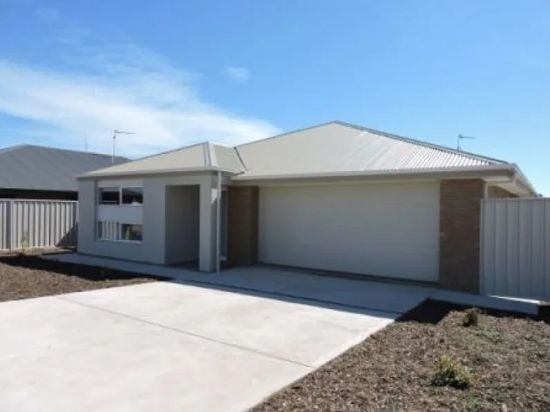 Modern home in great location