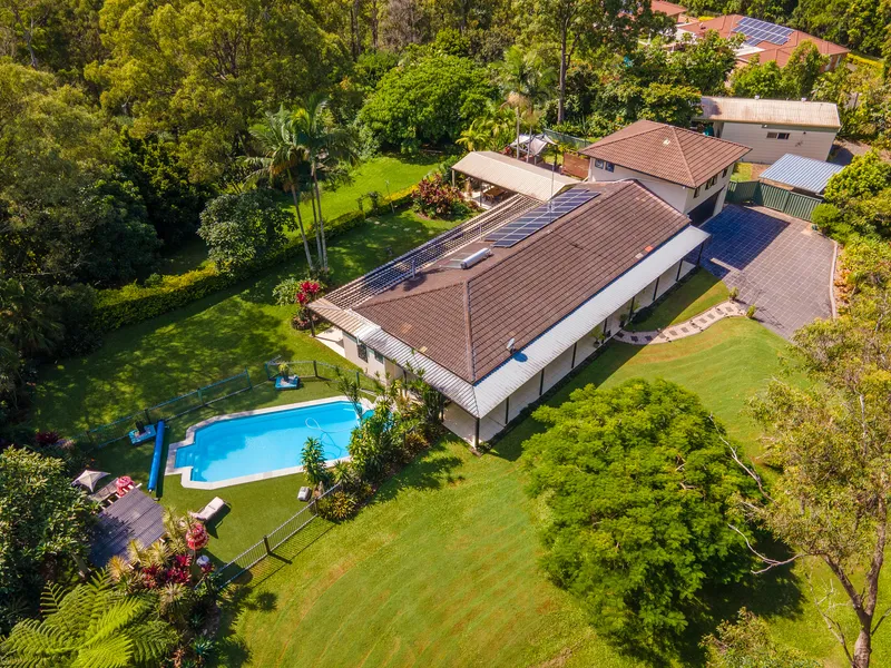 Private Dual Living - Exclusive Hilltop Position!