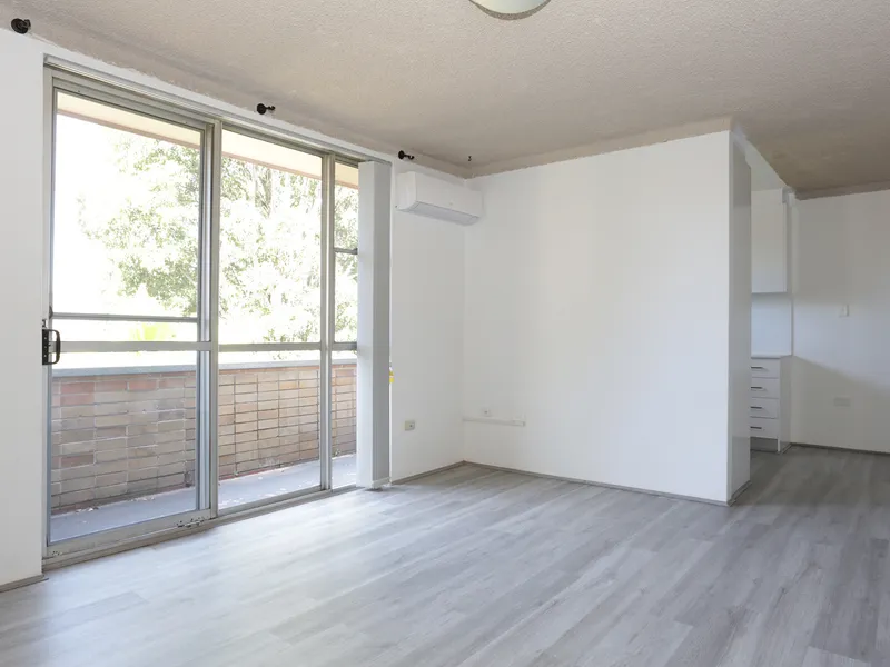 Spacious Renovated Apartment!