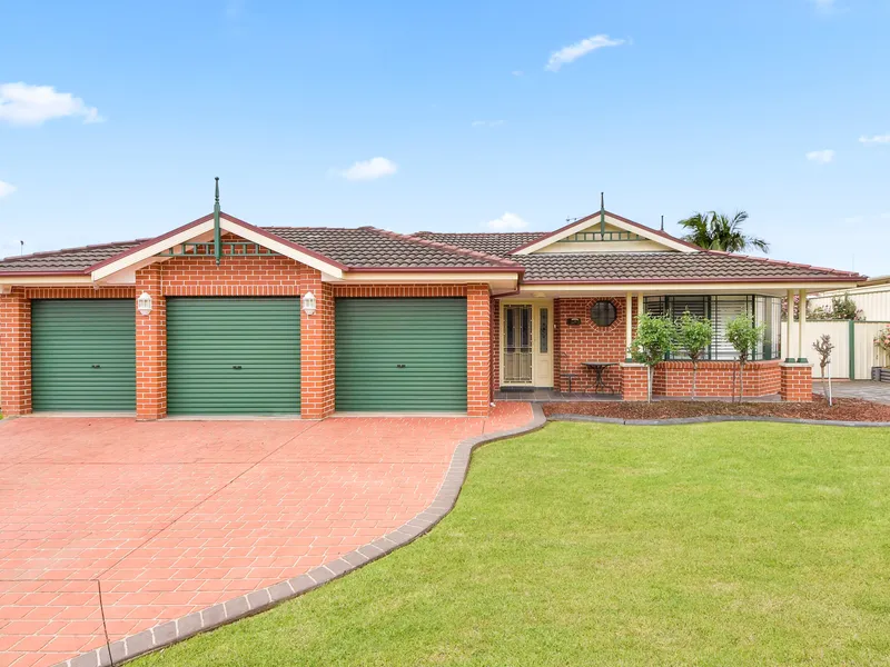 ULTIMATE FAMILY HOME!