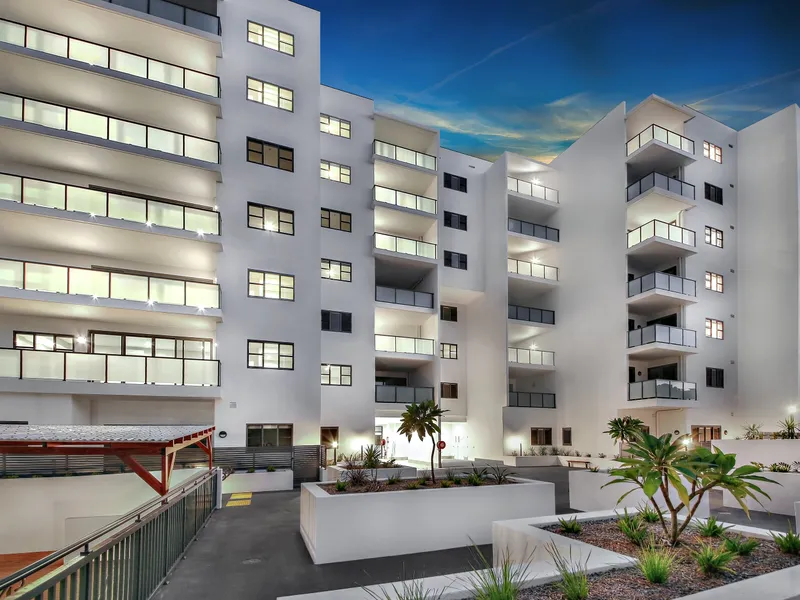 1 BEDROOM APARTMENT IN SECURE BUILDING