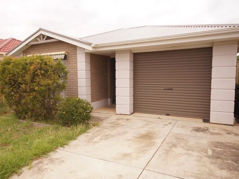 Cozy 3 Bed home with Split System