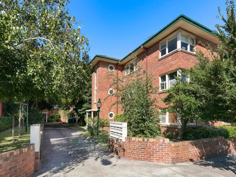 Elevated, Bright Deco Gem