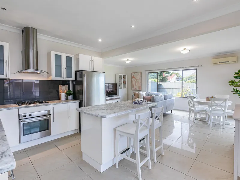 Massive Home – Fully Upgraded