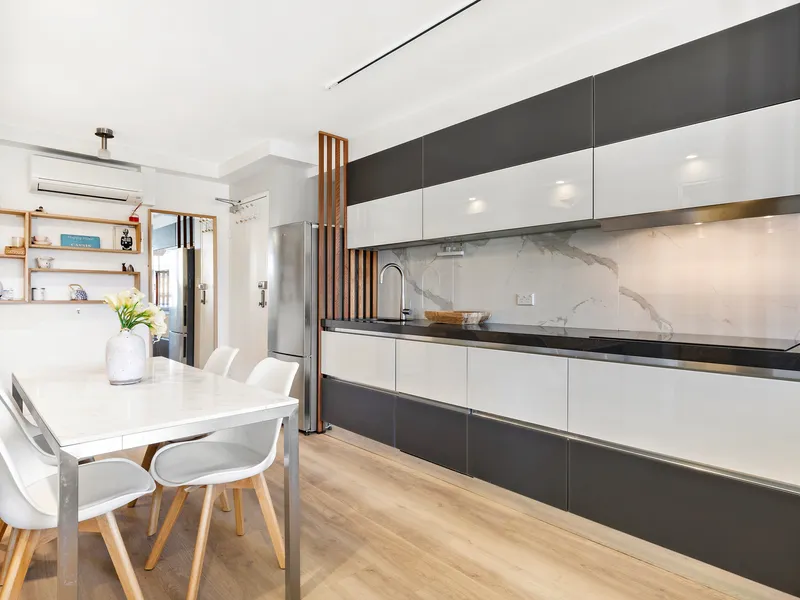 STRIKINGLY BEAUTIFUL - BEST RENOVATION MANLY!