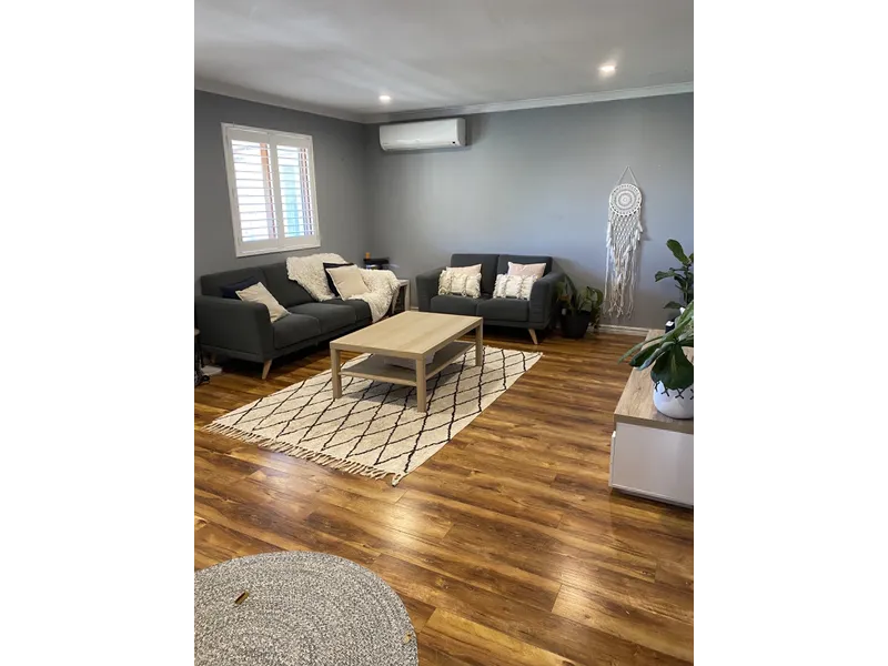 3 bedroom home with pool