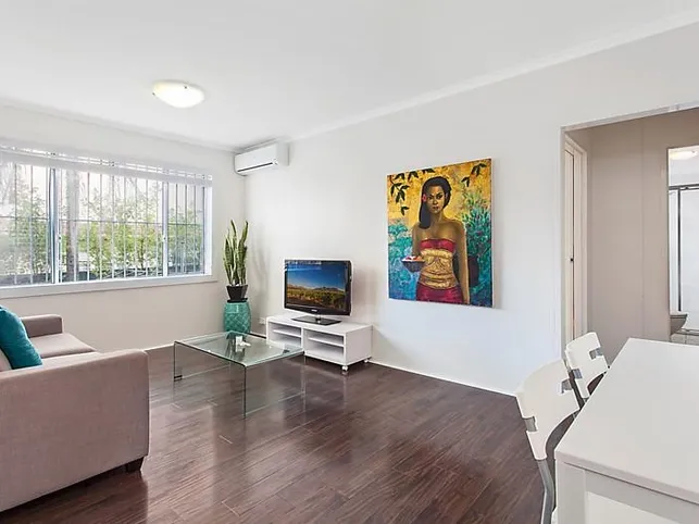 Style and convenience in the heart of Stanmore