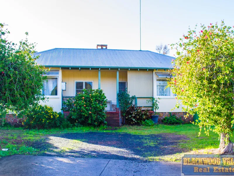 Duplex, walk to town