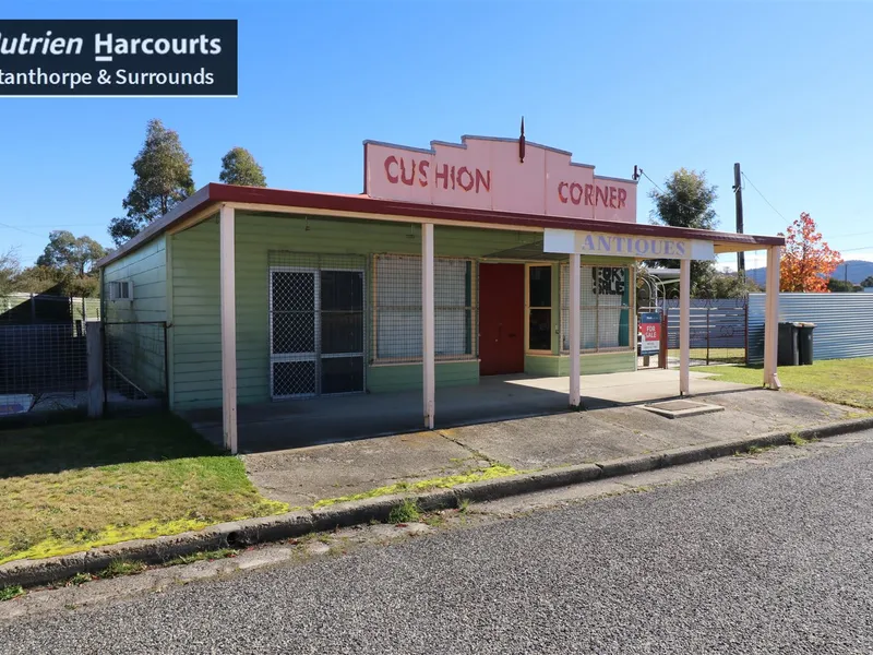 Quaint home - Wallangarra QLD