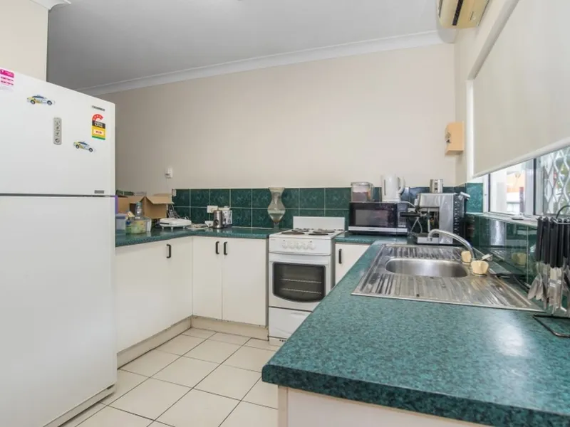 63m² Spacious Unit Close to all Amenities
