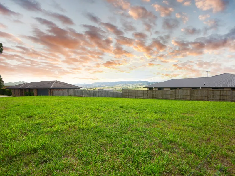 CORNER BLOCK - 850M2 - AMAZING VIEWS!!!