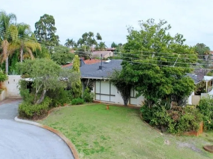 Walk to Willetton Primary School