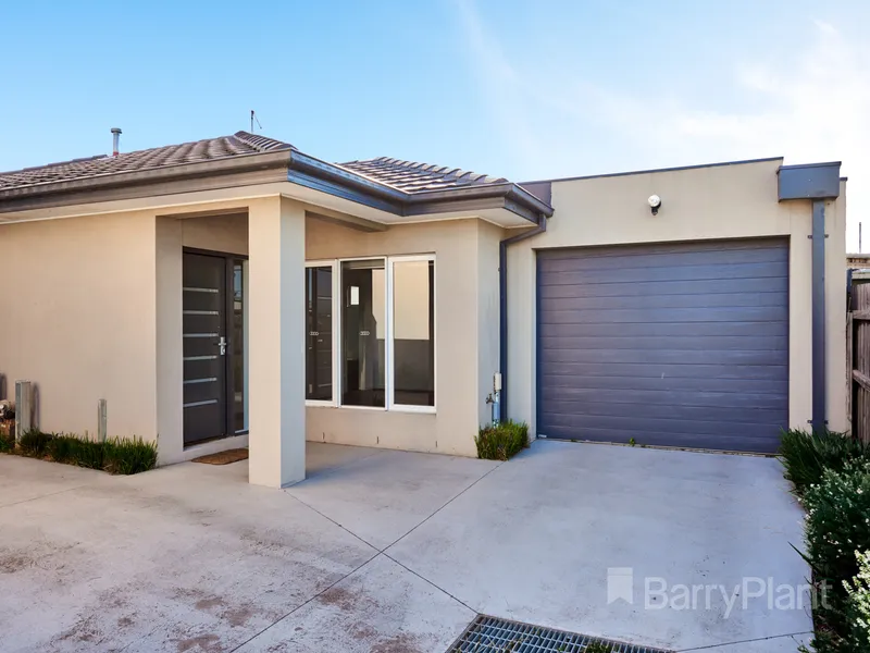 STARTING OUT OR DOWNSIZING – THIS WILL SURELY IMPRESS