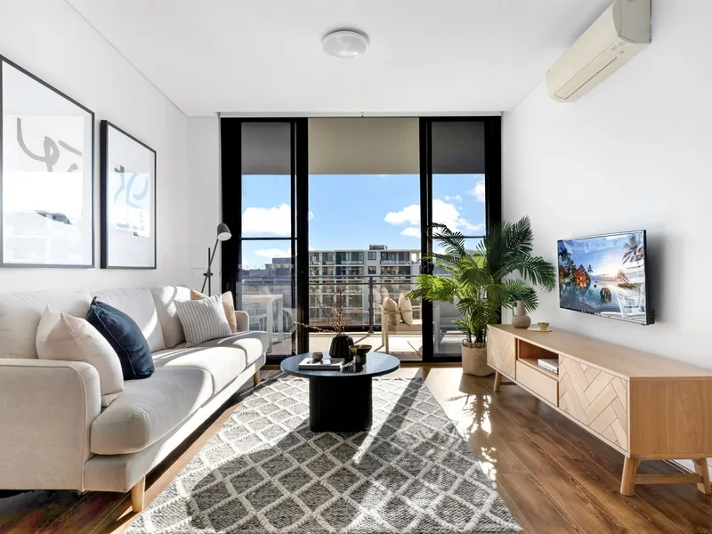 Stunning Fully Renovated 2-Bedroom, 2 Bathrooms, 2 Car Spaces!