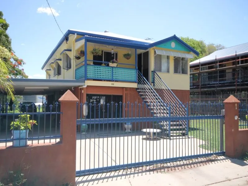 ABSOLUTE FITZROY RIVER FRONTAGE - FULLY RENOVATED 4 BED HIGHSET GABLE HOME