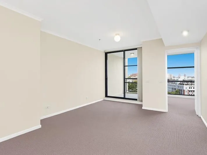 One Bedroom Apartment on the 12th Floor of 'The Marbury' Complex