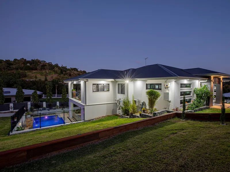 YOUR PALATIAL HOME AWAITS!! – POOL AND SHED ON 2025sqm