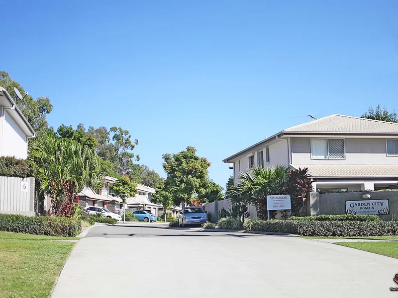 WALKING DISTANCE TO GARDEN CITY, LUXURY TOWNHOUSE FOR RENT, AIRCON AVAILABLE